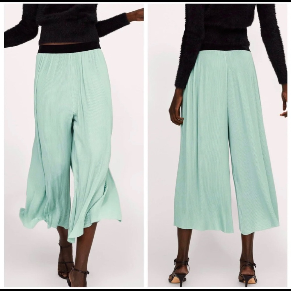 Zara Basic BLACK plated culottes